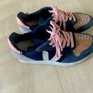 COPY - Veja sneakers